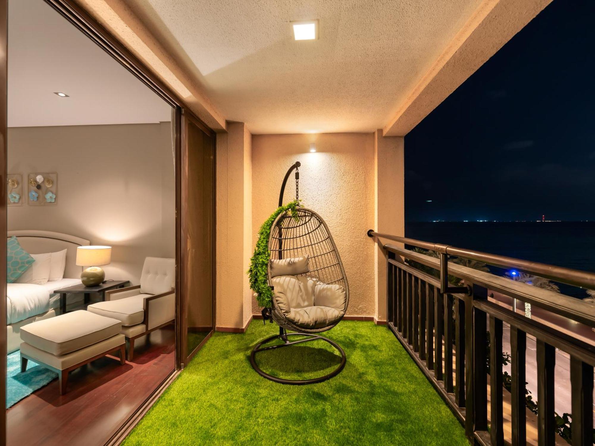 Luxury In Anantara With Stunning Burj Alarab & Sea Views