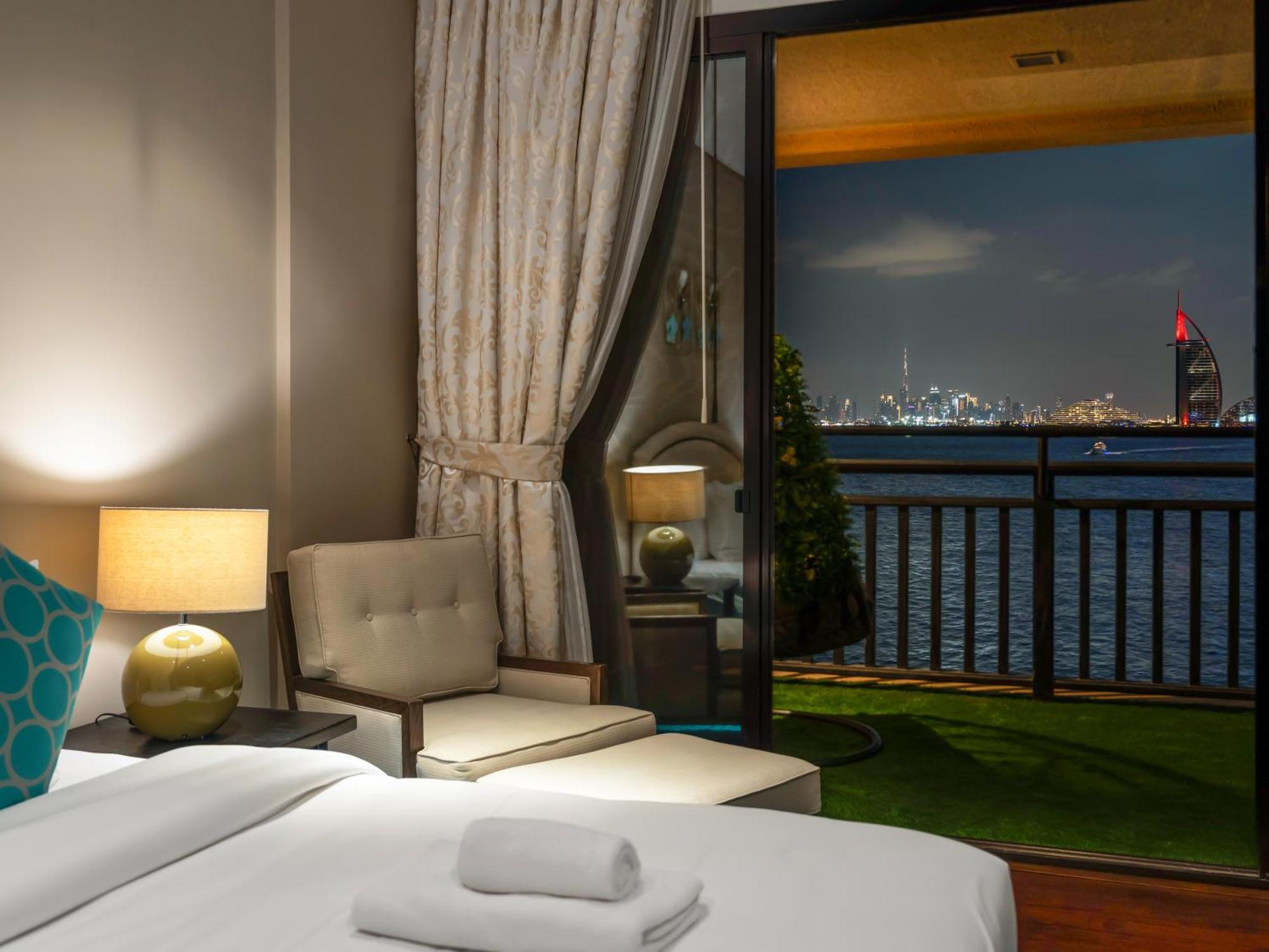 Luxury In Anantara With Stunning Burj Alarab & Sea Views *